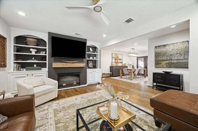 5423 Carew Street, Houston, TX 77096