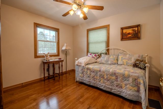 1892 W 200 S, North Judson, IN 46366