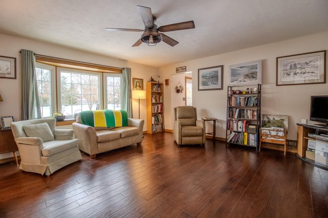 1892 W 200 S, North Judson, IN 46366