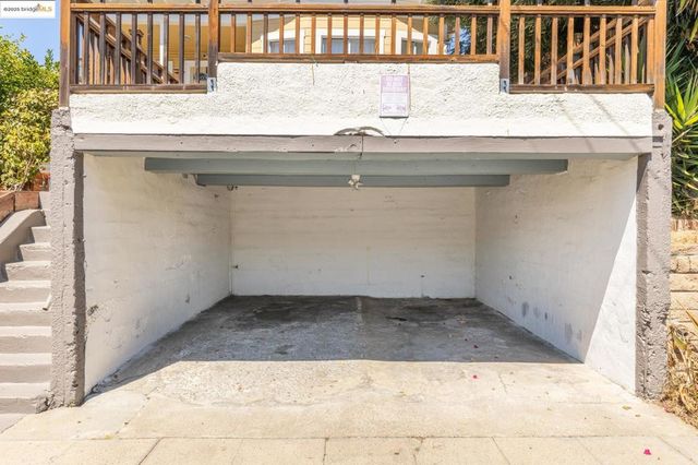 2005 36th Avenue, Oakland, CA 94601