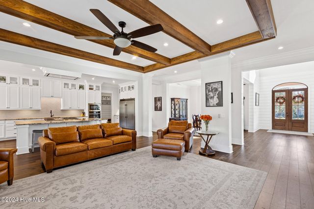 283 Ballast Point Road, Hampstead, NC 28443