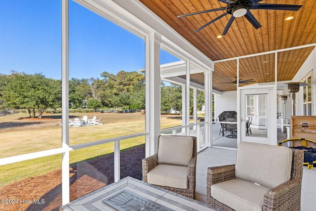 283 Ballast Point Road, Hampstead, NC 28443