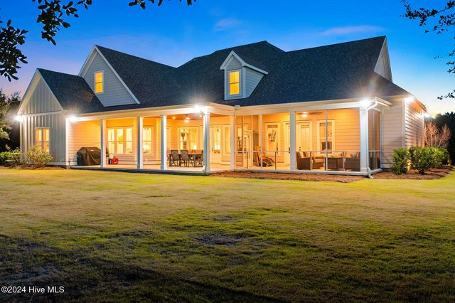 283 Ballast Point Road, Hampstead, NC 28443