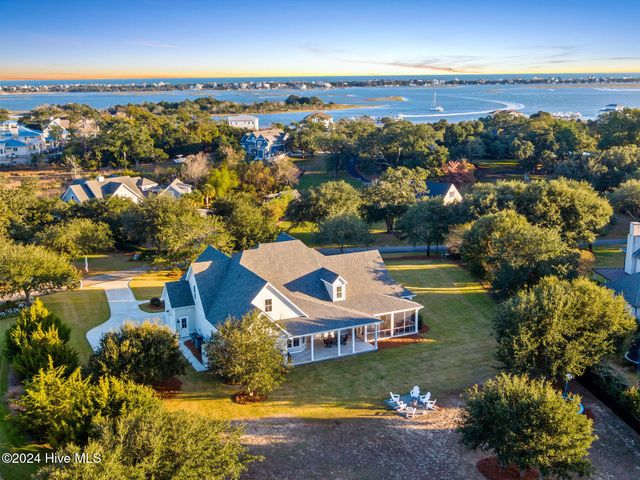 283 Ballast Point Road, Hampstead, NC 28443
