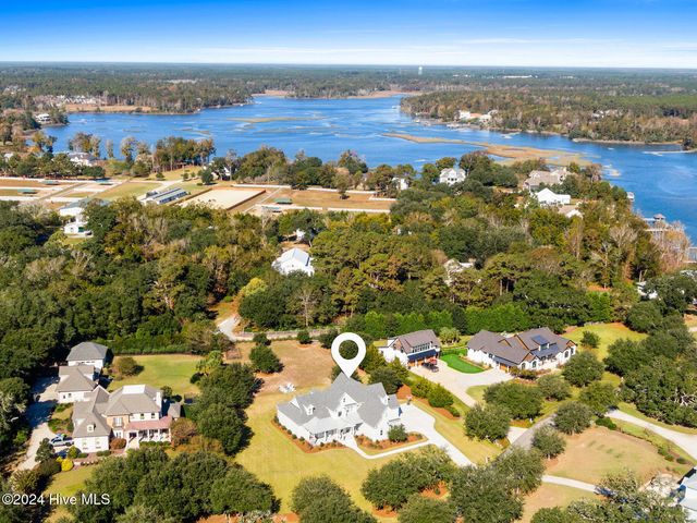 283 Ballast Point Road, Hampstead, NC 28443