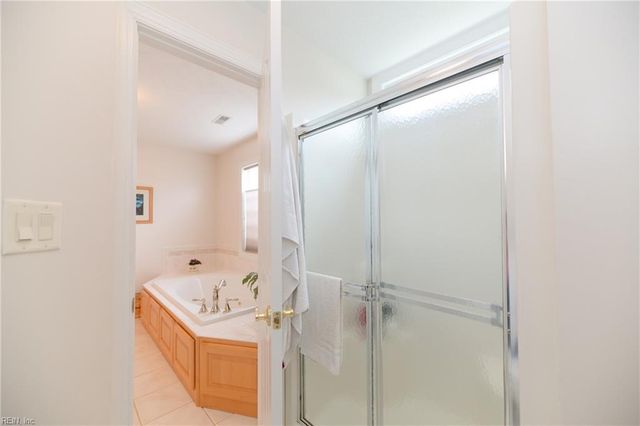 301 Blevins RN, Yorktown, VA 23693