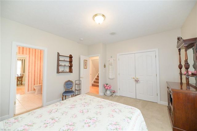 301 Blevins RN, Yorktown, VA 23693