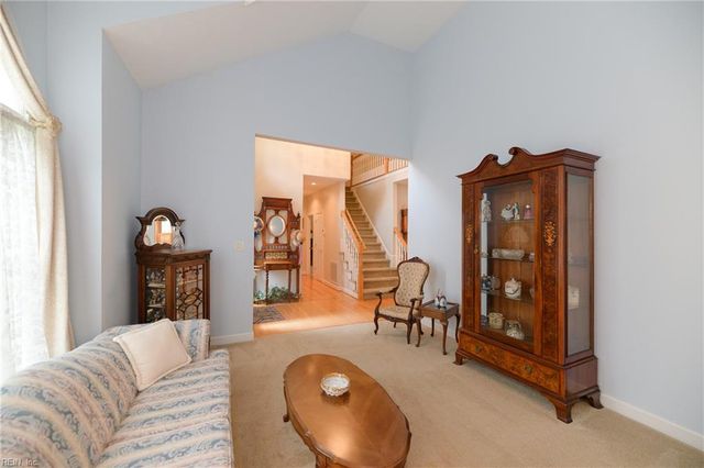 301 Blevins RN, Yorktown, VA 23693