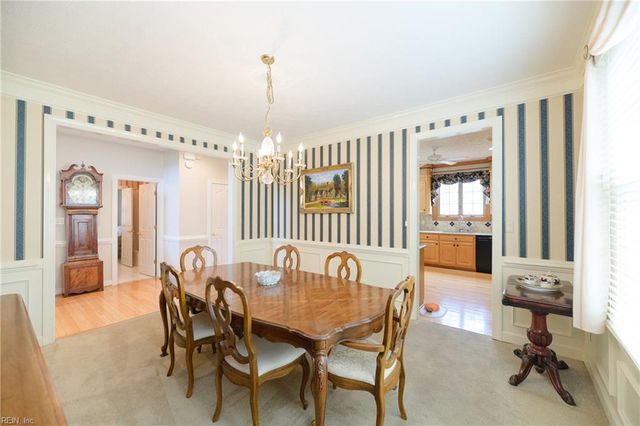 301 Blevins RN, Yorktown, VA 23693