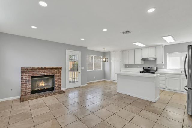 5505 Big Creek Way, Elk Grove, CA 95758