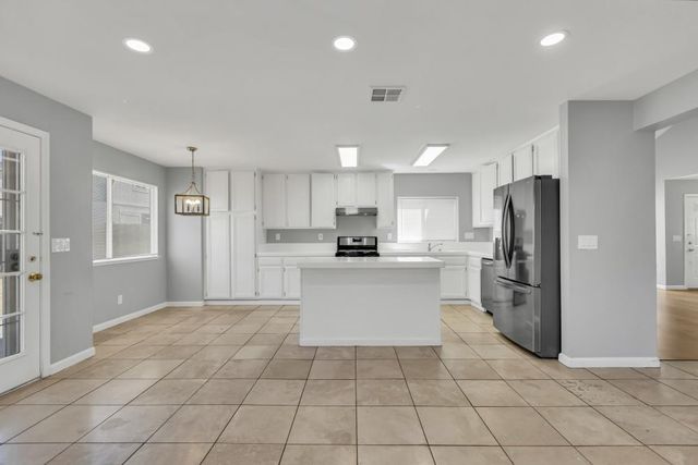 5505 Big Creek Way, Elk Grove, CA 95758