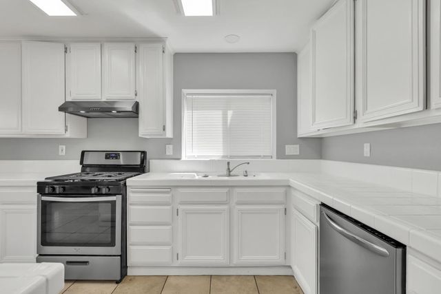 5505 Big Creek Way, Elk Grove, CA 95758