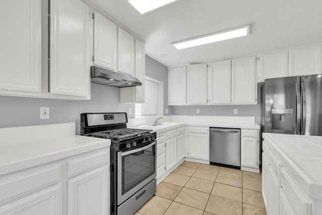 5505 Big Creek Way, Elk Grove, CA 95758