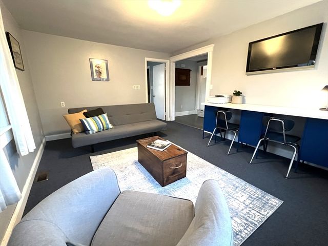 21 Montague St, Arlington, MA 02474