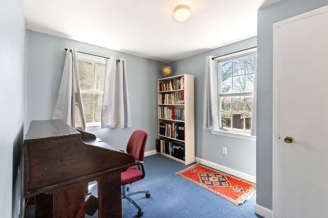 21 Montague St, Arlington, MA 02474