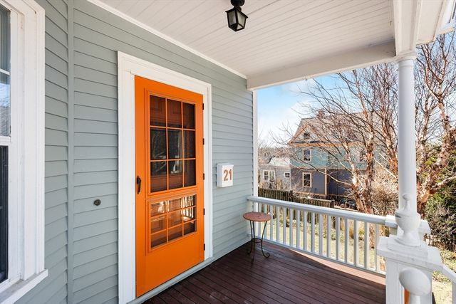 21 Montague St, Arlington, MA 02474