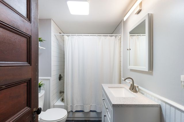 21 Montague St, Arlington, MA 02474