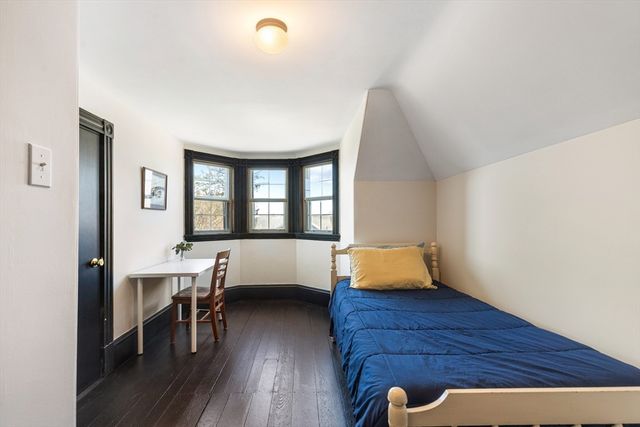 21 Montague St, Arlington, MA 02474