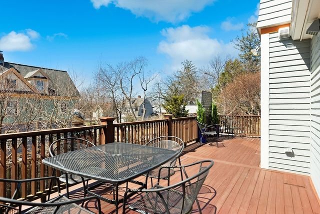 21 Montague St, Arlington, MA 02474