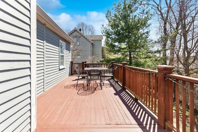 21 Montague St, Arlington, MA 02474