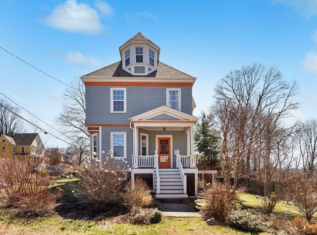 21 Montague St, Arlington, MA 02474