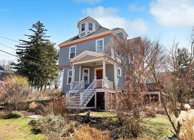 21 Montague St, Arlington, MA 02474