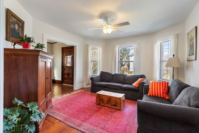 21 Montague St, Arlington, MA 02474
