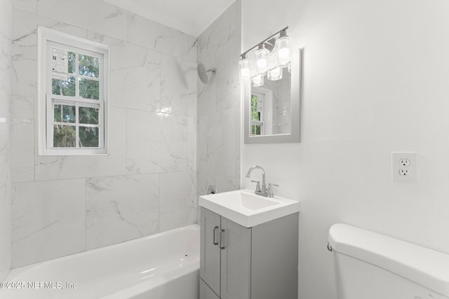 9403 SPOTTSWOOD Road, Jacksonville, FL 32208