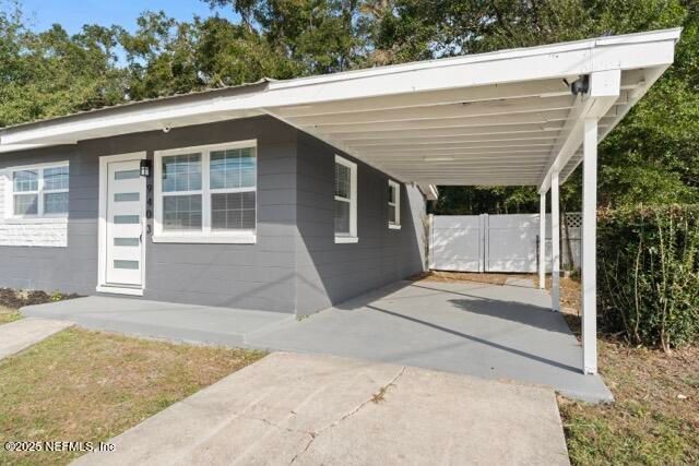 9403 SPOTTSWOOD Road, Jacksonville, FL 32208
