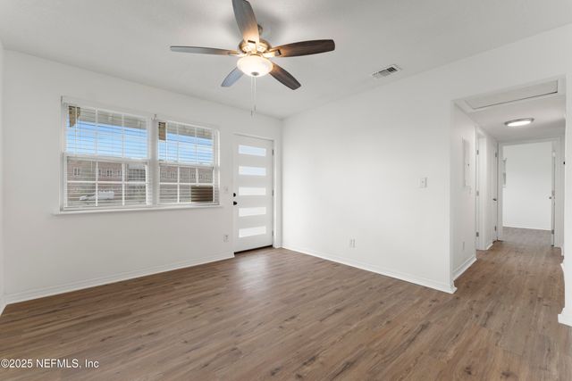 9403 SPOTTSWOOD Road, Jacksonville, FL 32208