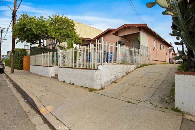 650 S Indiana St, Los Angeles, CA 90023