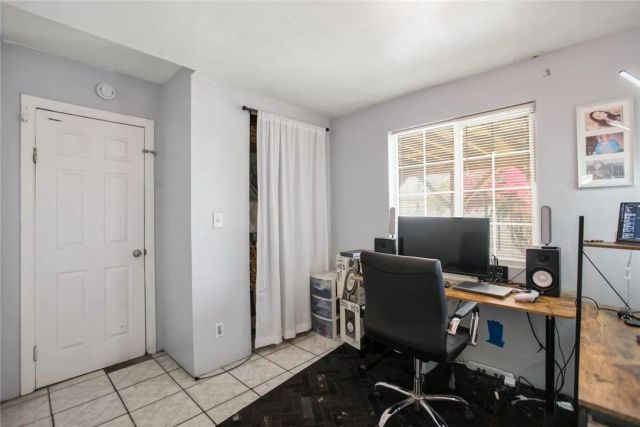 650 S Indiana St, Los Angeles, CA 90023