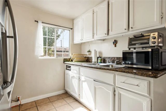 650 S Indiana St, Los Angeles, CA 90023