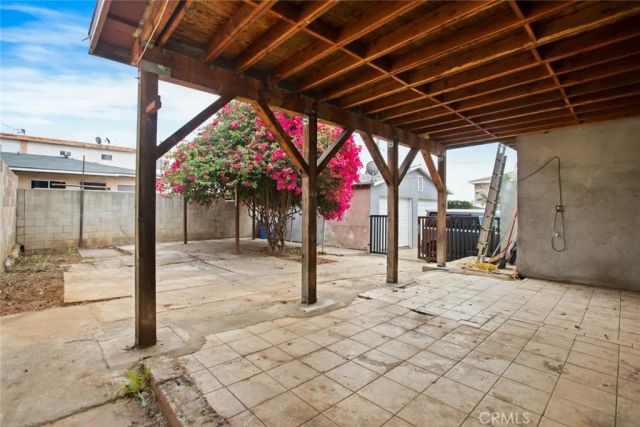 650 S Indiana St, Los Angeles, CA 90023