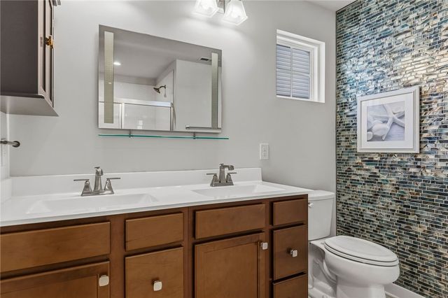 407 Vernonburg Court, Piedmont, SC 29673