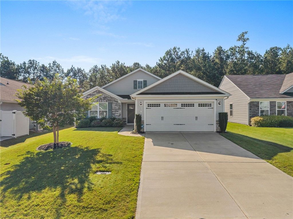 407 Vernonburg Court, Piedmont, SC 29673