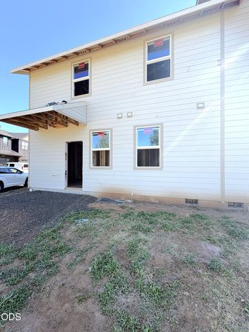 203 Bogey Lane, Eagle Point, OR 97524