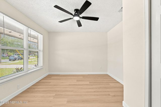 6104 W GOLDEN GROVE Road W, Jacksonville, FL 32244