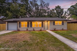 6104 W GOLDEN GROVE Road W, Jacksonville, FL 32244
