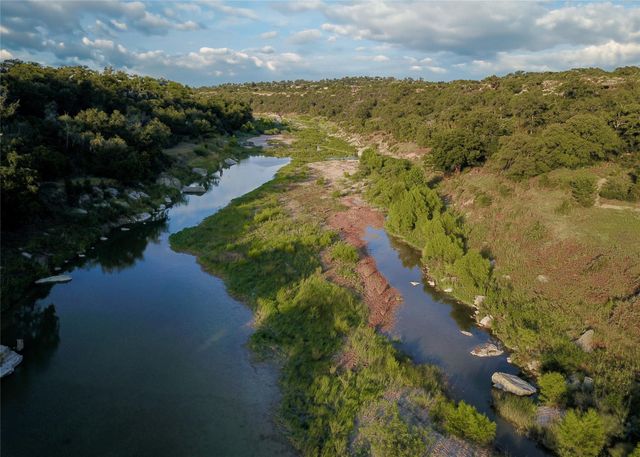 5229 & 5012 Hupedo Ranch RD, Spicewood, TX 78669