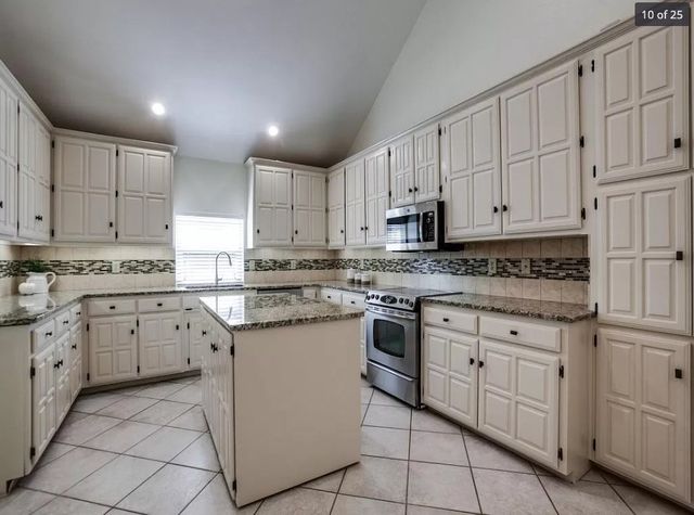 818 Torrey Pines Lane, Garland, TX 75044