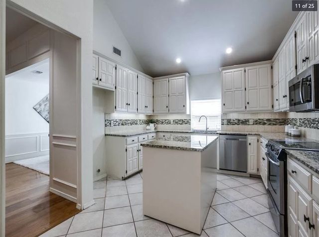 818 Torrey Pines Lane, Garland, TX 75044