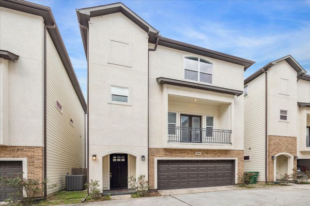 880 Wakefield Drive C, Houston, TX 77018