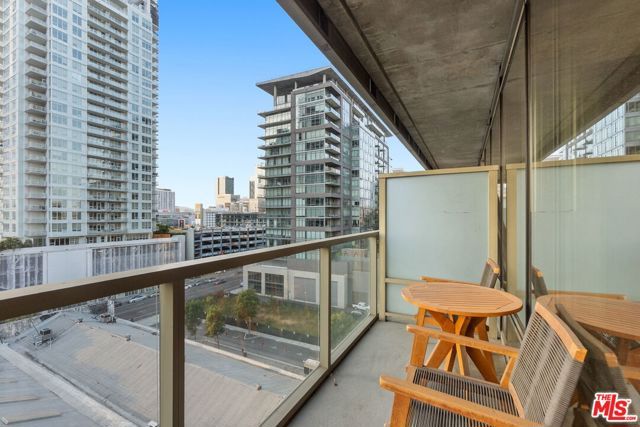 1155 S Grand Avenue 808, Los Angeles, CA 90015