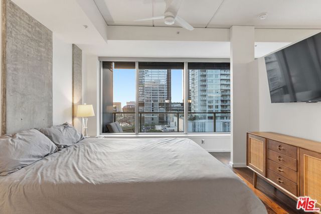 1155 S Grand Avenue 808, Los Angeles, CA 90015
