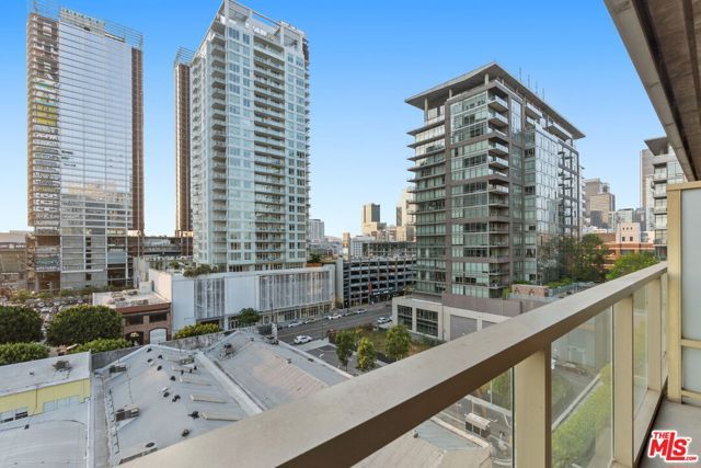 1155 S Grand Avenue 808, Los Angeles, CA 90015