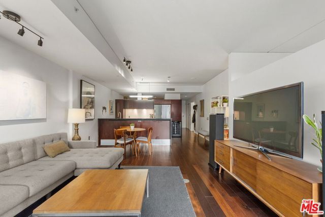 1155 S Grand Avenue 808, Los Angeles, CA 90015