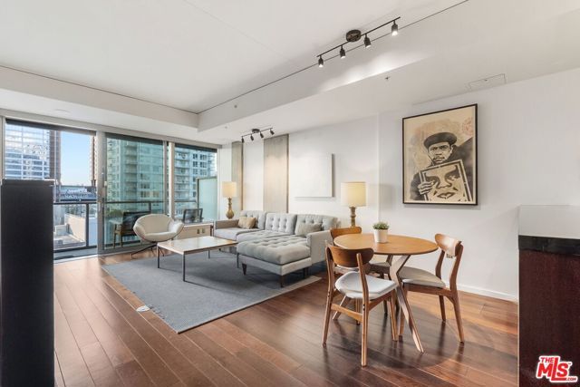 1155 S Grand Avenue 808, Los Angeles, CA 90015
