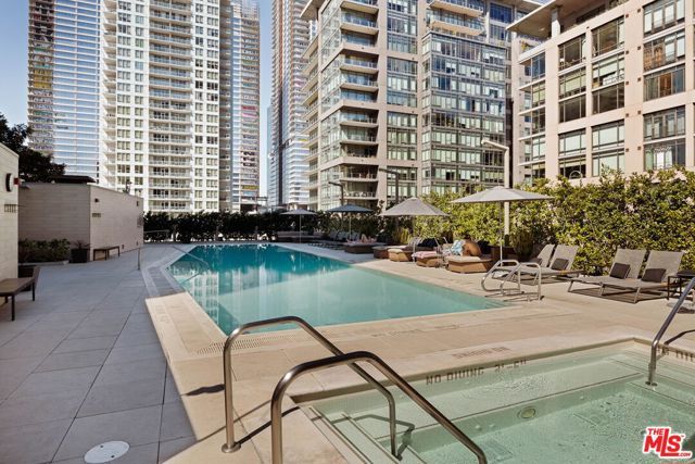 1155 S Grand Avenue 808, Los Angeles, CA 90015