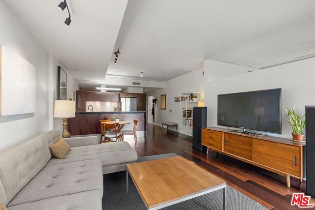 1155 S Grand Avenue 808, Los Angeles, CA 90015